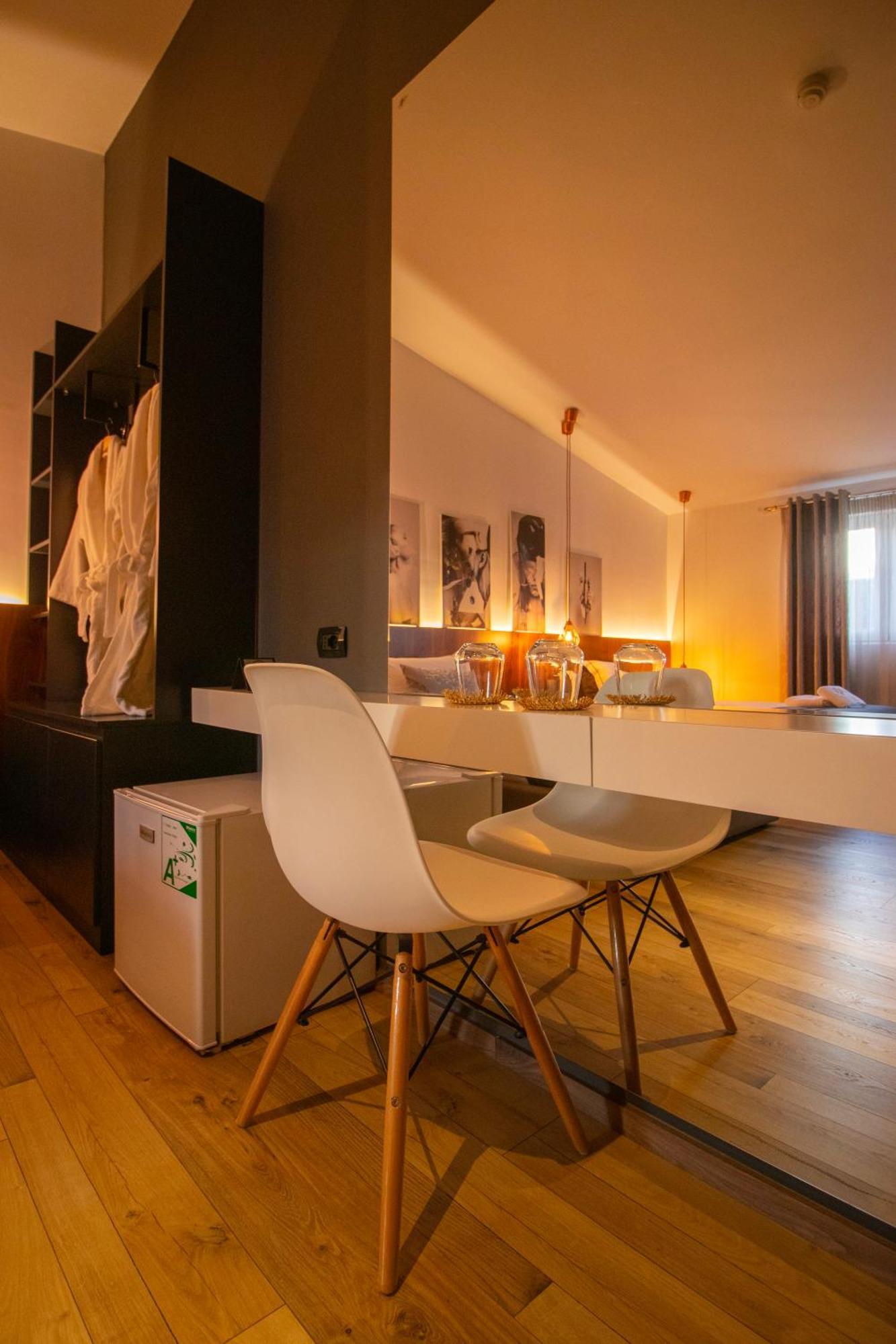 Hotel Elite Luxury Boutique à Fier Extérieur photo
